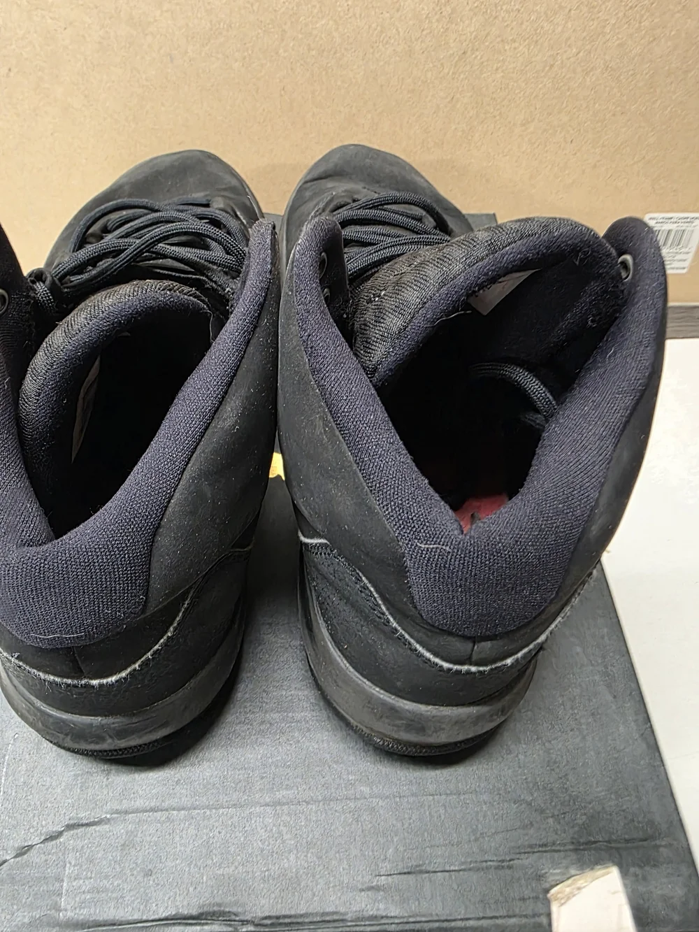 Jordan Max Aura in Black/Black - style AQ9084-001 -  Men's Size 8